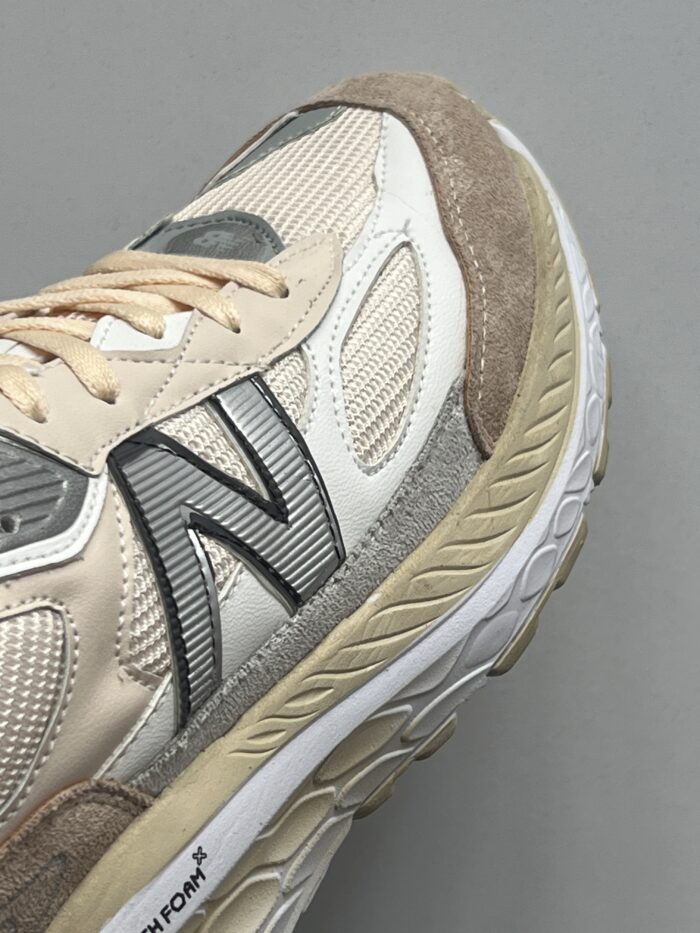 نیوبالانس ۹۹۰ New Balance 990